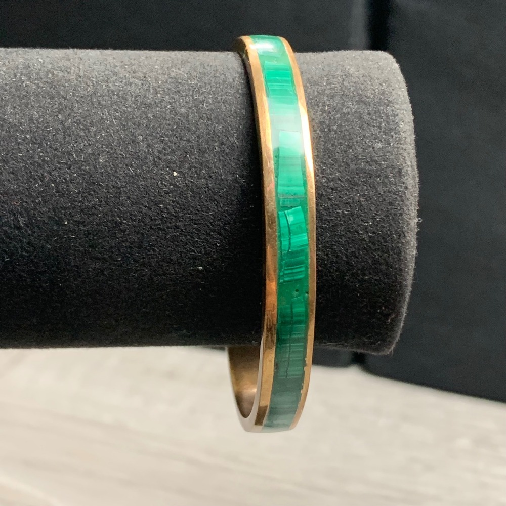 Vintage Green Malachite Inlay Gold Tone Bangle Bracelet 7.75 Inch 5016
